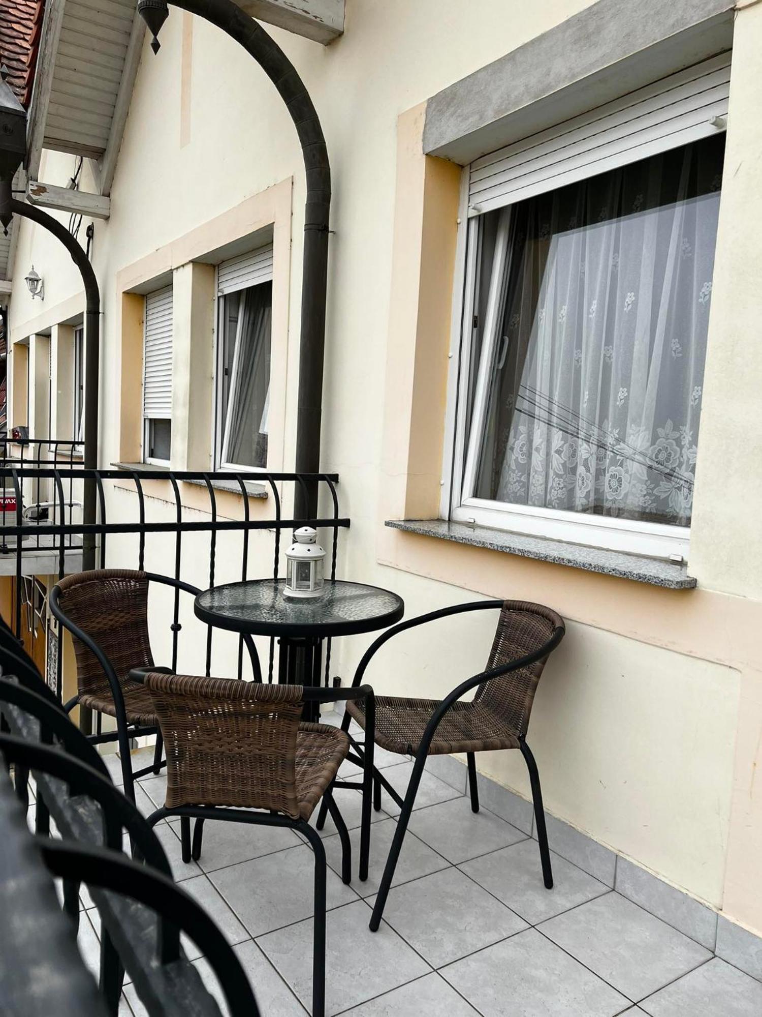 Apartment Revesz Harkány Exterior foto