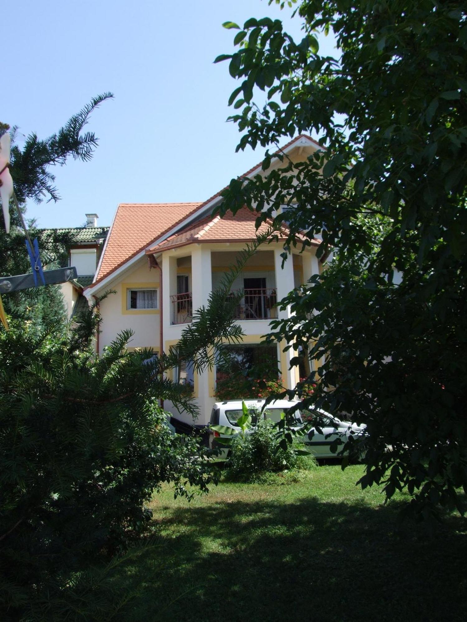 Apartment Revesz Harkány Exterior foto