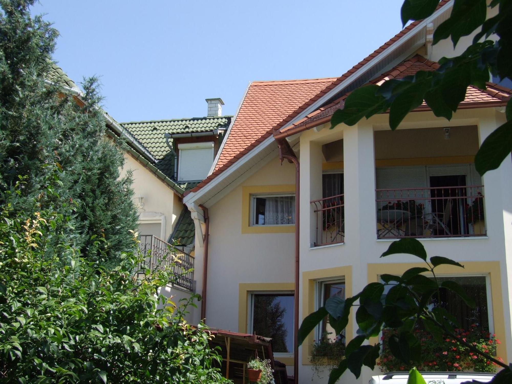 Apartment Revesz Harkány Exterior foto